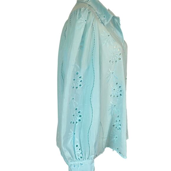 Anewsta Eyelet Womens Blouse Button Down Office Career Preppy Size Medium US 6 - Picture 3 of 7